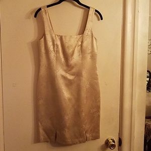 LAUNDRY, by Shelli  Segal, dress.